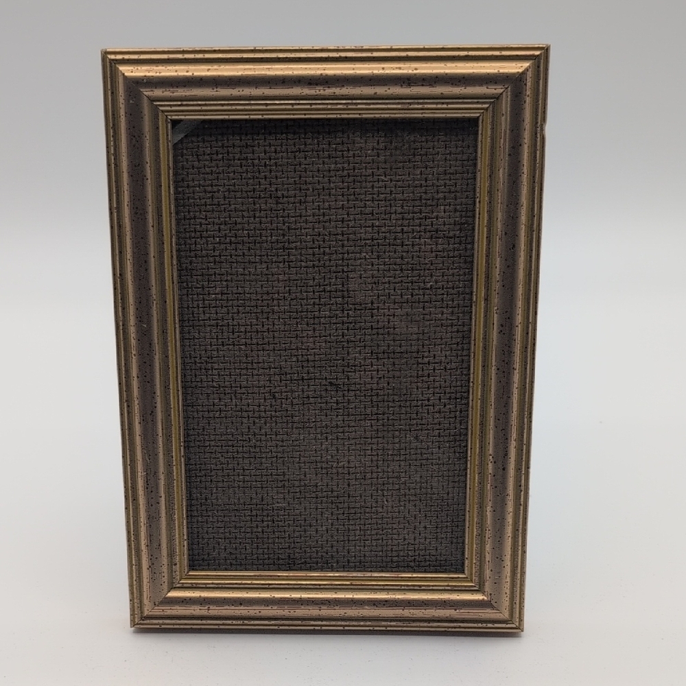 Elegant Gold Wooden Picture Frame